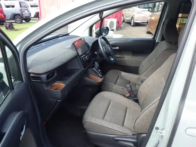 トヨタ シエンタ ハイブリッド Z 千葉県 2023(令5)年 2.2万km アーバンカーキ 185/65R15/Toyota Safety Sense/・プリクラッシュセーフティ/・レーンディパーチャーアラート/・オートハイビーム/・レーダークルーズコントロール/・ブラインドスポットモニター/・RCTA（リヤクロストラフィックアラート）/両側パワースライドドア/純正コネクティッドナビ/地デジTV/【Bluetooth接続】/パノラミックビューモニター/前席シートヒーター/革巻きステアリング/ステアリングヒーター/ステアリングスイッチ/ETC/LEDヘッドライト/ウインカーミラー/クリアランスソナー/純正15インチアルミホイル/サイド/カーテンエアバッグ/スマートキー