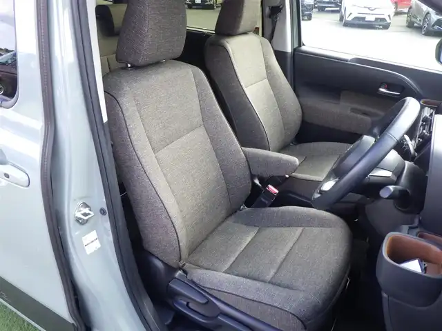 トヨタ シエンタ ハイブリッド Z 千葉県 2023(令5)年 2.2万km アーバンカーキ 185/65R15/Toyota Safety Sense/・プリクラッシュセーフティ/・レーンディパーチャーアラート/・オートハイビーム/・レーダークルーズコントロール/・ブラインドスポットモニター/・RCTA（リヤクロストラフィックアラート）/両側パワースライドドア/純正コネクティッドナビ/地デジTV/【Bluetooth接続】/パノラミックビューモニター/前席シートヒーター/革巻きステアリング/ステアリングヒーター/ステアリングスイッチ/ETC/LEDヘッドライト/ウインカーミラー/クリアランスソナー/純正15インチアルミホイル/サイド/カーテンエアバッグ/スマートキー