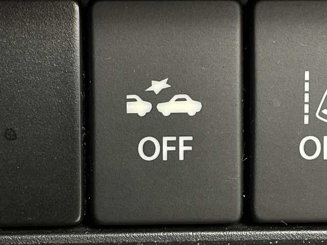 スズキ スイフト スポーツ 茨城県 2020(令2)年 6.7万km プレミアムシルバーメタリック 社外ナビ　フルセグTV　Bluetooth　CD/DVD　パノラミックビューモニター　シートヒーター　純正17インチアルミホイール　純正フロアマット　LEDヘッドライト