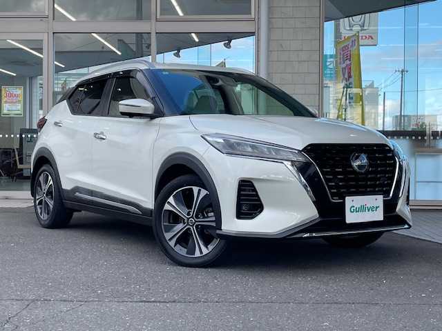 日産 キックス X ツートーンインテリアED 青森県 2020(令2)年 9.9万km ブリリアントホワイトパール e-POWER/日産オリジナルナビゲーション（フルセグ/RADIO/BT）/全方位カメラ/バックカメラ/フロントカメラ/プロパイロット/ドライブレコーダー/インテリジェントミラー/レーダークルーズコントロール/2トーンレザーシート/ブレーキホールド/ハンドルヒーター/社外スタッドレスタイヤ車載/スマートキー/ビルトインETC/LEDヘッドライト/取扱説明書/保証書/ナビ説明書