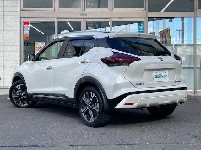 日産 キックス X ツートーンインテリアED 青森県 2020(令2)年 9.9万km ブリリアントホワイトパール e-POWER/日産オリジナルナビゲーション（フルセグ/RADIO/BT）/全方位カメラ/バックカメラ/フロントカメラ/プロパイロット/ドライブレコーダー/インテリジェントミラー/レーダークルーズコントロール/2トーンレザーシート/ブレーキホールド/ハンドルヒーター/社外スタッドレスタイヤ車載/スマートキー/ビルトインETC/LEDヘッドライト/取扱説明書/保証書/ナビ説明書