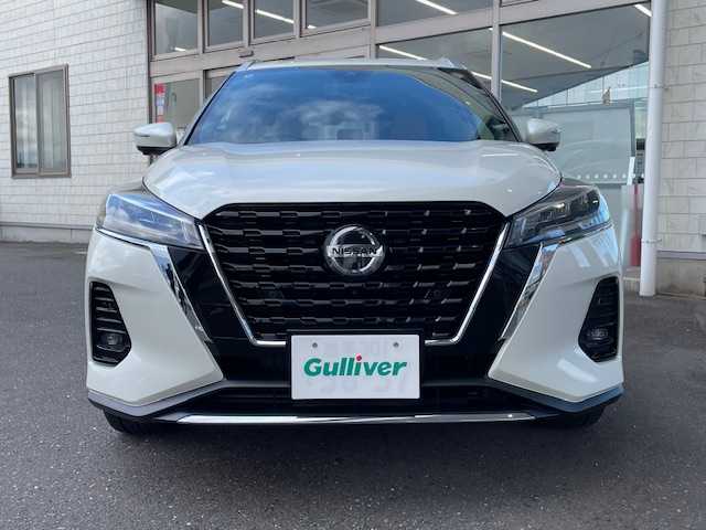 日産 キックス X ツートーンインテリアED 青森県 2020(令2)年 9.9万km ブリリアントホワイトパール e-POWER/日産オリジナルナビゲーション（フルセグ/RADIO/BT）/全方位カメラ/バックカメラ/フロントカメラ/プロパイロット/ドライブレコーダー/インテリジェントミラー/レーダークルーズコントロール/2トーンレザーシート/ブレーキホールド/ハンドルヒーター/社外スタッドレスタイヤ車載/スマートキー/ビルトインETC/LEDヘッドライト/取扱説明書/保証書/ナビ説明書