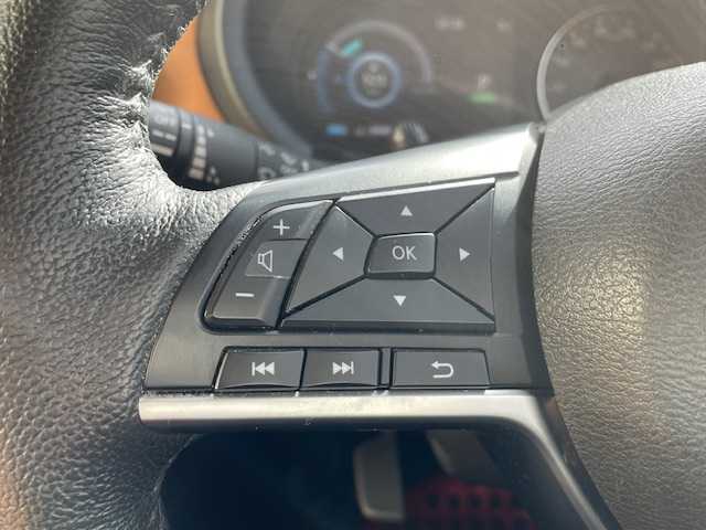 日産 キックス X ツートーンインテリアED 青森県 2020(令2)年 9.9万km ブリリアントホワイトパール e-POWER/日産オリジナルナビゲーション（フルセグ/RADIO/BT）/全方位カメラ/バックカメラ/フロントカメラ/プロパイロット/ドライブレコーダー/インテリジェントミラー/レーダークルーズコントロール/2トーンレザーシート/ブレーキホールド/ハンドルヒーター/社外スタッドレスタイヤ車載/スマートキー/ビルトインETC/LEDヘッドライト/取扱説明書/保証書/ナビ説明書