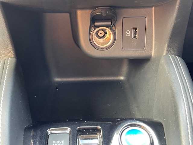 日産 キックス X ツートーンインテリアED 青森県 2020(令2)年 9.9万km ブリリアントホワイトパール e-POWER/日産オリジナルナビゲーション（フルセグ/RADIO/BT）/全方位カメラ/バックカメラ/フロントカメラ/プロパイロット/ドライブレコーダー/インテリジェントミラー/レーダークルーズコントロール/2トーンレザーシート/ブレーキホールド/ハンドルヒーター/社外スタッドレスタイヤ車載/スマートキー/ビルトインETC/LEDヘッドライト/取扱説明書/保証書/ナビ説明書