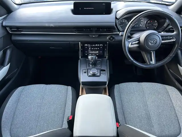 マツダ ＭＸ－３０ 群馬県 2021(令3)年 1.8万km ジェットブラックマイカ ワンオーナー/メモリナビ/Bluetooth/全方位カメラ/シートヒーター/ハンドルヒーター/電動シート/プッシュスタート/ETC/純正18インチアルミホイール