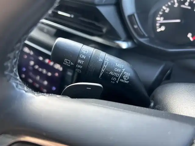 マツダ ＭＸ－３０ 群馬県 2021(令3)年 1.8万km ジェットブラックマイカ ワンオーナー/メモリナビ/Bluetooth/全方位カメラ/シートヒーター/ハンドルヒーター/電動シート/プッシュスタート/ETC/純正18インチアルミホイール