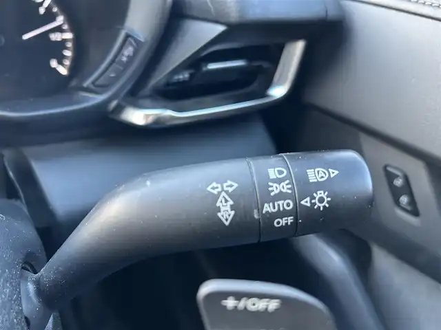 マツダ ＭＸ－３０ 群馬県 2021(令3)年 1.8万km ジェットブラックマイカ ワンオーナー/メモリナビ/Bluetooth/全方位カメラ/シートヒーター/ハンドルヒーター/電動シート/プッシュスタート/ETC/純正18インチアルミホイール