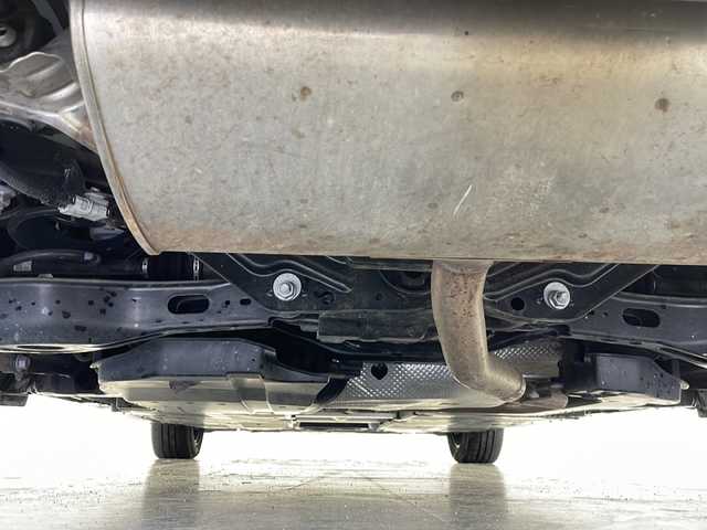 トヨタ プリウス X 長野県 2023(令5)年 3.4万km スーパーホワイトⅡ 4WD/純正ナビ/（フルセグ/Bluetooth/AppleCarPlay/AndroidAuto)/バックカメラ/トヨタセーフティーセンス/・プリクラッシュセーフティ/・レーンキープアシスト/・レーンディパーチャーアラート/・プロアクティブドライビングアシスト/・リヤクロストラフィックアラート/レーダークルーズコントロール/ETC2.0/LEDヘッドライト/LEDフォグ/スマートキー