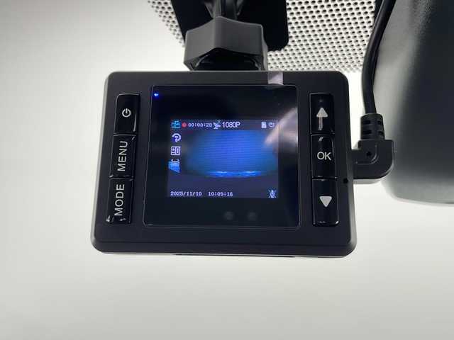 トヨタ プリウス X 長野県 2023(令5)年 3.4万km スーパーホワイトⅡ 4WD/純正ナビ/（フルセグ/Bluetooth/AppleCarPlay/AndroidAuto)/バックカメラ/トヨタセーフティーセンス/・プリクラッシュセーフティ/・レーンキープアシスト/・レーンディパーチャーアラート/・プロアクティブドライビングアシスト/・リヤクロストラフィックアラート/レーダークルーズコントロール/ETC2.0/LEDヘッドライト/LEDフォグ/スマートキー