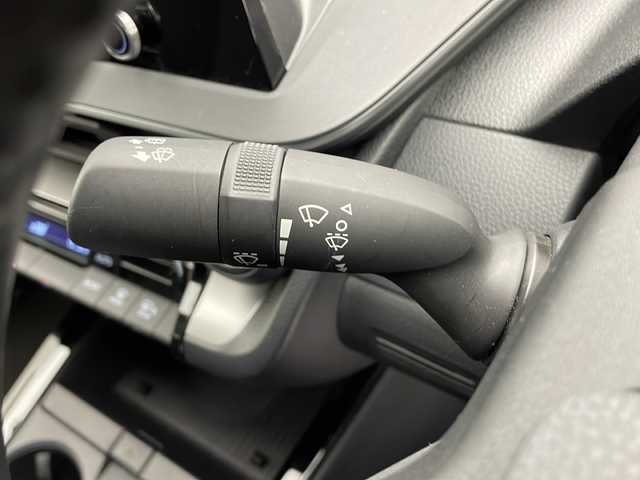 トヨタ プリウス X 長野県 2023(令5)年 3.4万km スーパーホワイトⅡ 4WD/純正ナビ/（フルセグ/Bluetooth/AppleCarPlay/AndroidAuto)/バックカメラ/トヨタセーフティーセンス/・プリクラッシュセーフティ/・レーンキープアシスト/・レーンディパーチャーアラート/・プロアクティブドライビングアシスト/・リヤクロストラフィックアラート/レーダークルーズコントロール/ETC2.0/LEDヘッドライト/LEDフォグ/スマートキー