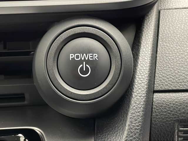 トヨタ プリウス X 長野県 2023(令5)年 3.4万km スーパーホワイトⅡ 4WD/純正ナビ/（フルセグ/Bluetooth/AppleCarPlay/AndroidAuto)/バックカメラ/トヨタセーフティーセンス/・プリクラッシュセーフティ/・レーンキープアシスト/・レーンディパーチャーアラート/・プロアクティブドライビングアシスト/・リヤクロストラフィックアラート/レーダークルーズコントロール/ETC2.0/LEDヘッドライト/LEDフォグ/スマートキー