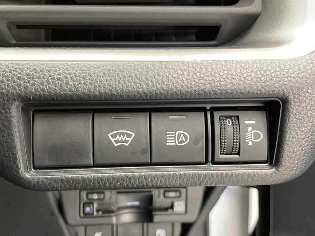 トヨタ プリウス X 長野県 2023(令5)年 3.4万km スーパーホワイトⅡ 4WD/純正ナビ/（フルセグ/Bluetooth/AppleCarPlay/AndroidAuto)/バックカメラ/トヨタセーフティーセンス/・プリクラッシュセーフティ/・レーンキープアシスト/・レーンディパーチャーアラート/・プロアクティブドライビングアシスト/・リヤクロストラフィックアラート/レーダークルーズコントロール/ETC2.0/LEDヘッドライト/LEDフォグ/スマートキー