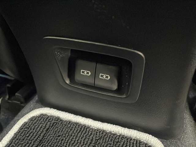 トヨタ カローラツーリング ハイブリッド ダブルバイビー 愛知県 2023(令5)年 3.4万km プラチナホワイトパールマイカ /禁煙車//モデリスタエアロ//純正10.25インチナビ//フルセグTV・AMFM・Bluetooth・USB//バックカメラ//ビルトインETC2.0//前後ドライブレコーダー(バックカメラ併用)//トヨタセーフティセンス//レーダークルーズコントロール//プロアクティブドライビングアシスト//前後クリアランスソナー//LEDヘッドライト//オートライト//フロントフォグランプ//合皮&レザテックシート//純正17インチアルミホイール//革巻きステアリング//ステアリングスイッチ//プッシュスタート//電動格納ミラー//イモビライザー