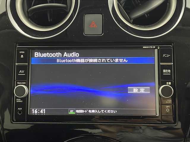 日産 ノート e－パワー X 茨城県 2018(平30)年 7.5万km ブリリアントホワイトパール デジタルインナーミラー　/純正ナビ　/全周囲カメラ　/フルセグＴＶ　/CD再生 /衝突被害軽減ブレーキ　/レーンキープアシスト　/コーナーセンサー　/ＥＴＣ /スマートキー /電格ミラー /純正フロアマット /禁煙車