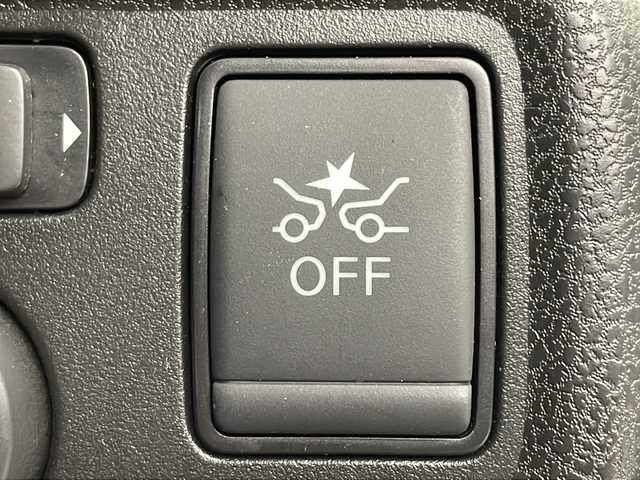 日産 ノート e－パワー X 茨城県 2018(平30)年 7.5万km ブリリアントホワイトパール デジタルインナーミラー　/純正ナビ　/全周囲カメラ　/フルセグＴＶ　/CD再生 /衝突被害軽減ブレーキ　/レーンキープアシスト　/コーナーセンサー　/ＥＴＣ /スマートキー /電格ミラー /純正フロアマット /禁煙車