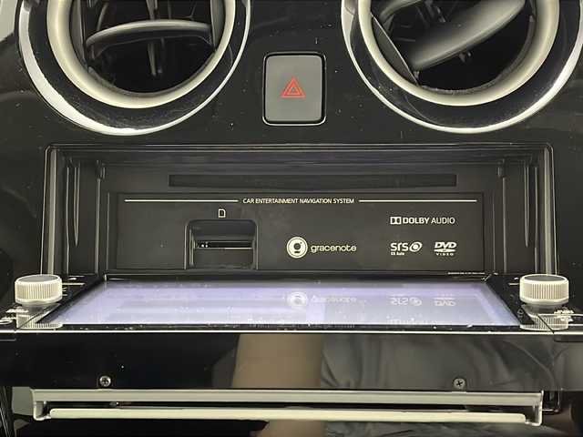 日産 ノート e－パワー X 茨城県 2018(平30)年 7.5万km ブリリアントホワイトパール デジタルインナーミラー　/純正ナビ　/全周囲カメラ　/フルセグＴＶ　/CD再生 /衝突被害軽減ブレーキ　/レーンキープアシスト　/コーナーセンサー　/ＥＴＣ /スマートキー /電格ミラー /純正フロアマット /禁煙車