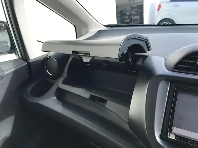 ホンダ フィット ハイブリット RS ファインスタイル 富山県 2013(平25)年 4.8万km スーパープラチナアクアメタリック 社外ナビ/ワンセグTV/バックカメラ/クルーズコントロール/スマートキー/横滑り防止装置/パドルシフト/ステアリングスイッチ/HIDヘッドライト/ETC/ウインカーミラー/電動格納ミラー