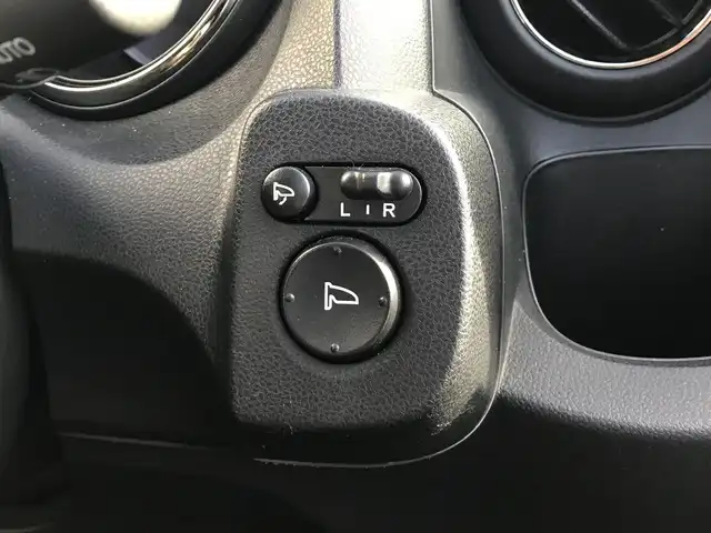 ホンダ フィット ハイブリット RS ファインスタイル 富山県 2013(平25)年 4.8万km スーパープラチナアクアメタリック 社外ナビ/ワンセグTV/バックカメラ/クルーズコントロール/スマートキー/横滑り防止装置/パドルシフト/ステアリングスイッチ/HIDヘッドライト/ETC/ウインカーミラー/電動格納ミラー