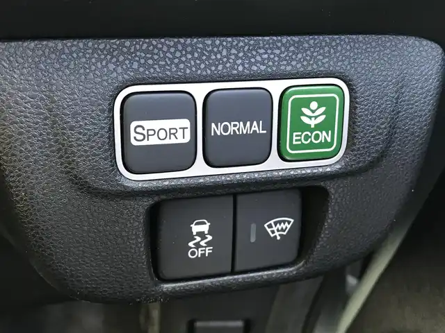 ホンダ フィット ハイブリット RS ファインスタイル 富山県 2013(平25)年 4.8万km スーパープラチナアクアメタリック 社外ナビ/ワンセグTV/バックカメラ/クルーズコントロール/スマートキー/横滑り防止装置/パドルシフト/ステアリングスイッチ/HIDヘッドライト/ETC/ウインカーミラー/電動格納ミラー