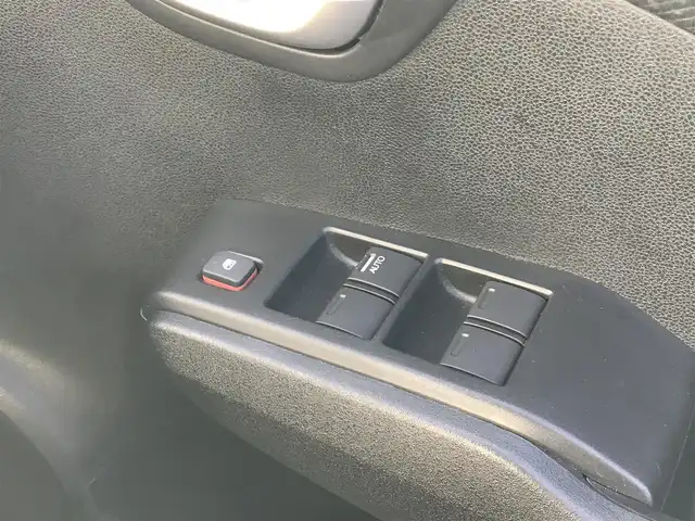 ホンダ フィット ハイブリット RS ファインスタイル 富山県 2013(平25)年 4.8万km スーパープラチナアクアメタリック 社外ナビ/ワンセグTV/バックカメラ/クルーズコントロール/スマートキー/横滑り防止装置/パドルシフト/ステアリングスイッチ/HIDヘッドライト/ETC/ウインカーミラー/電動格納ミラー