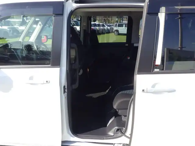 トヨタ ルーミー カスタムG 千葉県 2023(令5)年 3.7万km パールホワイトⅢ スマートアシストIII/レーダークルーズコントロール/エコアイドル/両側パワースライドドア/社外メモリーナビ/地デジTV/【Bluetooth接続】/パノラマモニター/ドライブレコーダー（前後撮影）/革巻きステアリング/LEDヘッドライト/フォグライト/ウインカーミラー/コーナーセンサー/キーフリーシステム