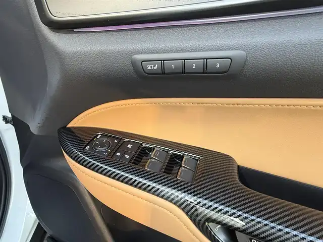 レクサス ＮＸ 250 バージョンL 香川県 2023(令5)年 2.3万km ソニッククォーツ ワンオーナー/パノラマルーフ/純正14インチナビ/フルセグテレビ/Bluetooth/USB端子/パノラミックビューモニター/ヘッドアップディスプレイ/ETC2.0/ドライブレコーダー/デジタルインナーミラー/ルーフレール/タンレザーシート/純正20インチアルミ/スマートキー/電動パーキングブレーキ/オートブレーキホールド/全席シートヒーター/三眼フルLEDヘッドランプ/フォグランプ/オートライト/Lexus Safety System/・プリクラッシュセーフティ/・緊急時操舵支援/・アダプティブハイビームシステム/ブラインドスポットモニター