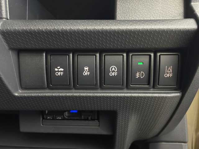 スズキ ハスラー Jスタイル Ⅲ ターボ 秋田県 2018(平30)年 6.3万km ブレイブカーキパール/スチールシルバー 4WD/社外ナビ　/フルセグTV/AM/FM/CD/DVD/Bluetooth/バックカメラ　/デュアルカメラブレーキサポート　/クルーズコントロール　/パドルシフト　/レーンキープアシスト　/横滑り防止装置/ダウンヒルアシストコントロール/アイドリングストップ/前席シートヒーター　/ビルトインETC/HIDヘッドライト/ハーフレザーシート/フォグランプ　/スマートキー/スペアキー/純正フロアマット/純正アルミホイール