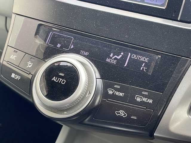 トヨタ プリウス α S 福島県 2013(平25)年 8.3万km ホワイトパールクリスタルシャイン 7人乗り 純正ナビ　フルセグTV Bluetooth バックカメラ ETC 純正16インチアルミホイール フォグランプ バックフォグ ワイパーデアイサー ドアバイザー フロアマット スマートキー