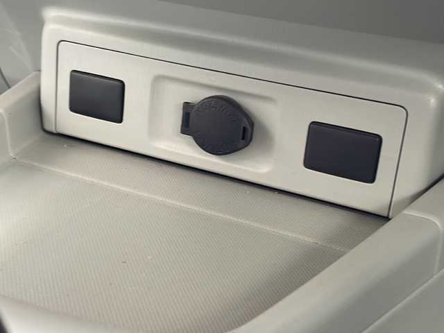 トヨタ プリウス α S 福島県 2013(平25)年 8.3万km ホワイトパールクリスタルシャイン 7人乗り 純正ナビ　フルセグTV Bluetooth バックカメラ ETC 純正16インチアルミホイール フォグランプ バックフォグ ワイパーデアイサー ドアバイザー フロアマット スマートキー