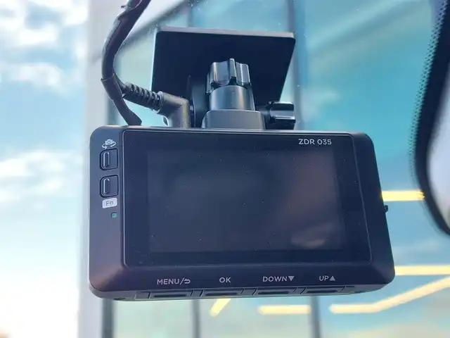 日産 オーラ G レザーエディション 東京都 2021(令3)年 2.3万km 黒 全方位運転支援システム/・エマージェンシーブレーキ/・車線逸脱防止支援/・ブラインドスポットアシスト/・ハイビームアシスト/・コーナーセンサー/・プロパイロット/・アラウンドビューモニター/BOSEサウンドシステム　/純正9インチメモリナビ/フルセグTV/ETC2.0/ドライブレコーダー/レザーシート/革巻ステアリング　/ＬＥＤヘッドライト　/オートライト　/オートマチックハイビーム　/スマートキー/プッシュスタート