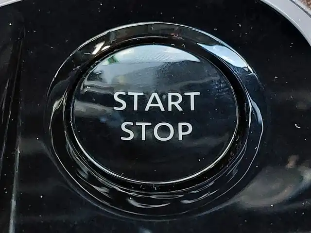 日産 オーラ G レザーエディション 東京都 2021(令3)年 2.3万km 黒 全方位運転支援システム/・エマージェンシーブレーキ/・車線逸脱防止支援/・ブラインドスポットアシスト/・ハイビームアシスト/・コーナーセンサー/・プロパイロット/・アラウンドビューモニター/BOSEサウンドシステム　/純正9インチメモリナビ/フルセグTV/ETC2.0/ドライブレコーダー/レザーシート/革巻ステアリング　/ＬＥＤヘッドライト　/オートライト　/オートマチックハイビーム　/スマートキー/プッシュスタート