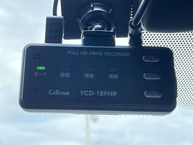 トヨタ クラウン ハイブリッド RS アドバンス 島根県 2018(平30)年 8.4万km ホワイトパールクリスタルシャイン ワンオーナー/TOMSエアロ/純正8インチナビ/CD/DVD/DTV/Bluetooth/USB/バックカメラ/・トヨタセーフティセンス/・衝突軽減システム/・衝突軽減ブレーキ/・車線逸脱抑制機能/・車線逸脱警報/・コーナーセンサー/・ロードサインアシスト/・発進お知らせ機能/・ふらつき警報/・パーキングサポートブレーキ/・標識認識機能/・緊急時蛇行支援/・後方車両接近告知/ブラインドスポットモニター/ハーフレザー調シート/パワーシート/シートヒーター /メモリーシート /ステアリングスイッチ/レーダークルーズコントロール/電子パーキングブレーキ/ブレーキホールド/LEDオートライト/ヘッドアップディスプレイ/パドルシフト