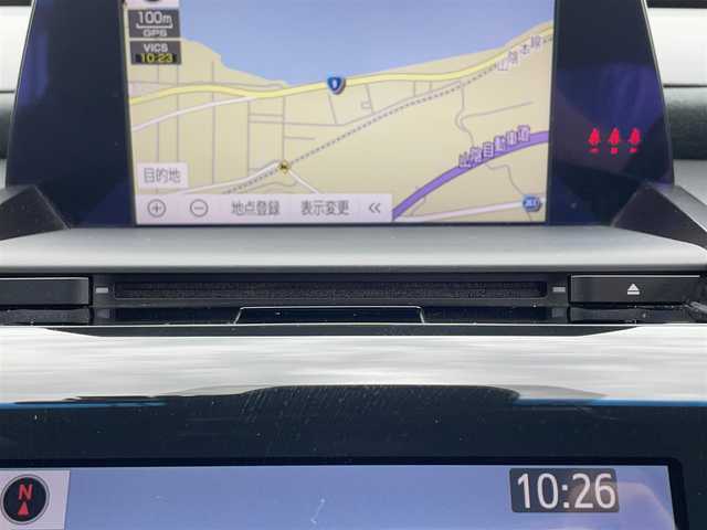 トヨタ クラウン ハイブリッド RS アドバンス 島根県 2018(平30)年 8.4万km ホワイトパールクリスタルシャイン ワンオーナー/TOMSエアロ/純正8インチナビ/CD/DVD/DTV/Bluetooth/USB/バックカメラ/・トヨタセーフティセンス/・衝突軽減システム/・衝突軽減ブレーキ/・車線逸脱抑制機能/・車線逸脱警報/・コーナーセンサー/・ロードサインアシスト/・発進お知らせ機能/・ふらつき警報/・パーキングサポートブレーキ/・標識認識機能/・緊急時蛇行支援/・後方車両接近告知/ブラインドスポットモニター/ハーフレザー調シート/パワーシート/シートヒーター /メモリーシート /ステアリングスイッチ/レーダークルーズコントロール/電子パーキングブレーキ/ブレーキホールド/LEDオートライト/ヘッドアップディスプレイ/パドルシフト