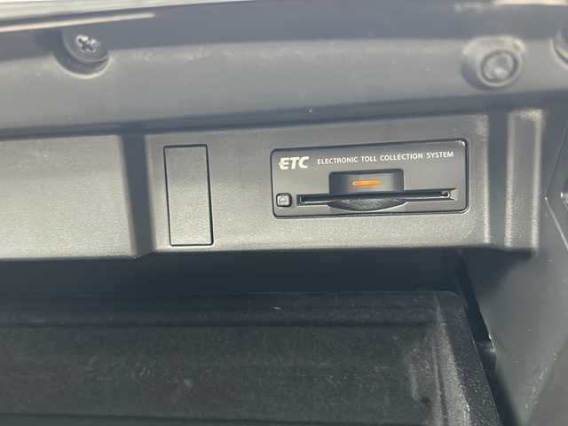 日産 フーガ 250GT Aパッケージ 神奈川県 2012(平24)年 7.5万km クリスタルホワイトパール (株)IDOMが運営する【じしゃロン熊谷店】の自社ローン専用車両になりますこちらは現金またはオートローンご利用時の価格です。自社ローンご希望の方は別途その旨お申付け下さい/純正メーカーOPナビ/CD/DVD/BT/MSV/USB/フルセグ/ラジオ/バックカメラ/ビルトインETC/クルーズコントロール/革巻きステアリング/ステアリングスイッチ/D/N席パワーシート/スマートキー/プッシュスタート/純正18インチAW/純正フロアマット/ドアバイザー/横滑り防止システム/電動格納ウィンカーミラー