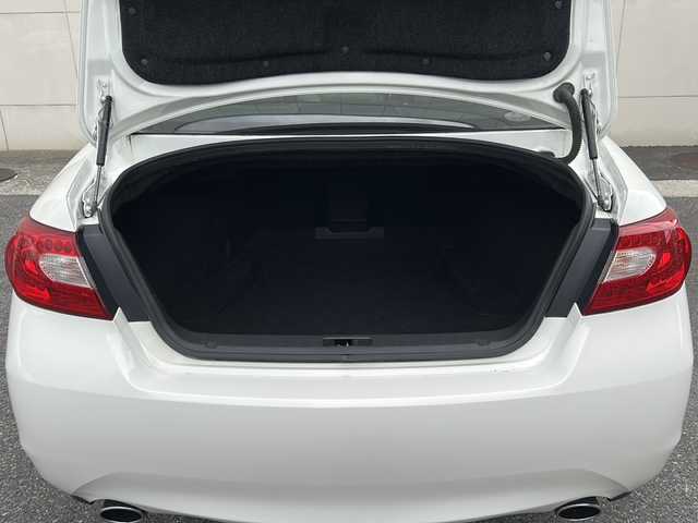 日産 フーガ 250GT Aパッケージ 神奈川県 2012(平24)年 7.5万km クリスタルホワイトパール (株)IDOMが運営する【じしゃロン熊谷店】の自社ローン専用車両になりますこちらは現金またはオートローンご利用時の価格です。自社ローンご希望の方は別途その旨お申付け下さい/純正メーカーOPナビ/CD/DVD/BT/MSV/USB/フルセグ/ラジオ/バックカメラ/ビルトインETC/クルーズコントロール/革巻きステアリング/ステアリングスイッチ/D/N席パワーシート/スマートキー/プッシュスタート/純正18インチAW/純正フロアマット/ドアバイザー/横滑り防止システム/電動格納ウィンカーミラー