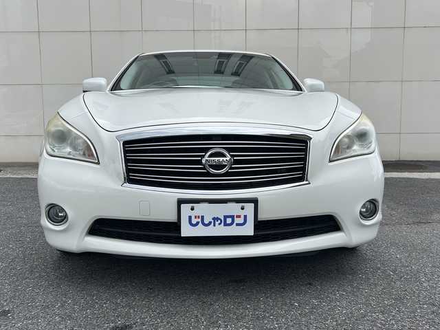 日産 フーガ 250GT Aパッケージ 神奈川県 2012(平24)年 7.5万km クリスタルホワイトパール (株)IDOMが運営する【じしゃロン熊谷店】の自社ローン専用車両になりますこちらは現金またはオートローンご利用時の価格です。自社ローンご希望の方は別途その旨お申付け下さい/純正メーカーOPナビ/CD/DVD/BT/MSV/USB/フルセグ/ラジオ/バックカメラ/ビルトインETC/クルーズコントロール/革巻きステアリング/ステアリングスイッチ/D/N席パワーシート/スマートキー/プッシュスタート/純正18インチAW/純正フロアマット/ドアバイザー/横滑り防止システム/電動格納ウィンカーミラー