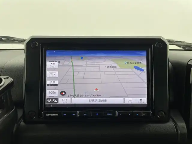 スズキ ジムニー XC 群馬県 2020(令2)年 3.4万km ピュアホワイトP carrozzeria8インチナビ・CD/DVD/MSV/SD/FM/AM/フルセグTV/Bluetooth/HDMI/)/バックカメラ/ETC/前後ドライブレコーダー/デュアルセンサーブレーキサポート/車線逸脱警報機能/クルーズコントロール/前席シートヒーター/LEDヘッドライト/ステアリングスイッチ/スマートキー/プッシュスタート