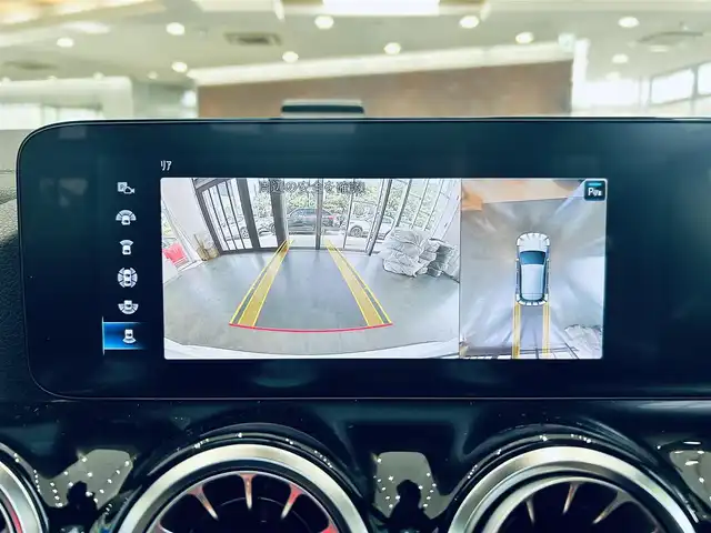 メルセデス・ベンツ ＧＬＡ２００ｄ 4マチック AMGライン 大阪府 2021(令3)年 1.9万km デジタルホワイト レザーエクスクルーシブP/アドバンスドP/レーダーセーフティP/サンルーフ/HUD/ACC/黒革/メモリ付きパワーシート/シートヒーター/純正ナビ/３６０度カメラ/純正19インチAW/LEDヘッドライト/アンビエントライト/電動リアゲート/パドルシフト/ブラインドスポット