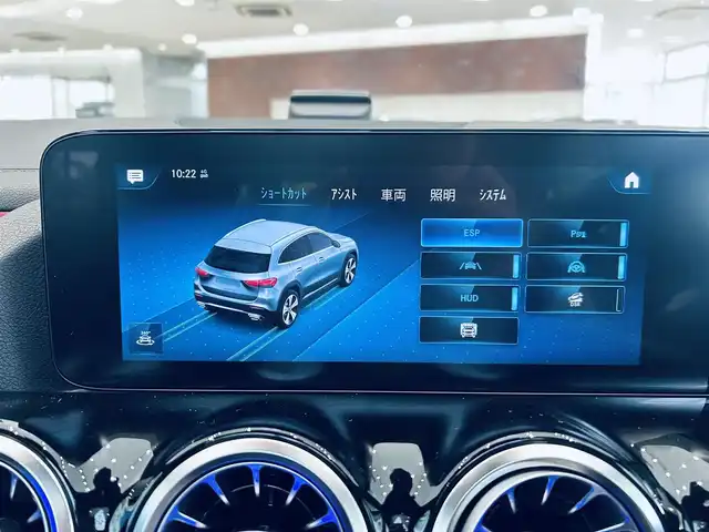 メルセデス・ベンツ ＧＬＡ２００ｄ 4マチック AMGライン 大阪府 2021(令3)年 1.9万km デジタルホワイト レザーエクスクルーシブP/アドバンスドP/レーダーセーフティP/サンルーフ/HUD/ACC/黒革/メモリ付きパワーシート/シートヒーター/純正ナビ/３６０度カメラ/純正19インチAW/LEDヘッドライト/アンビエントライト/電動リアゲート/パドルシフト/ブラインドスポット