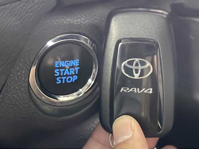 トヨタ ＲＡＶ４ アドベンチャー オフロードPKG 広島県 2021(令3)年 4.8万km アティチュードブラックマイカ 純正9型ディスプレイオーディオ/ルーフレール/ブラック合皮シート/パワーシート/シートヒーター/ベンチレーション/ステアリングヒーター/ダウンヒルアシストコントロール/マルチテレインセレクト/ブラインドスポットモニター/バックカメラ/クリアランスソナー/セーフティセンス/・プリクラッシュセーフティ/・レーントレーシングアシスト/・オートマチックハイビーム/・レーダークルーズコントロール/ETC/ドライブレコーダー