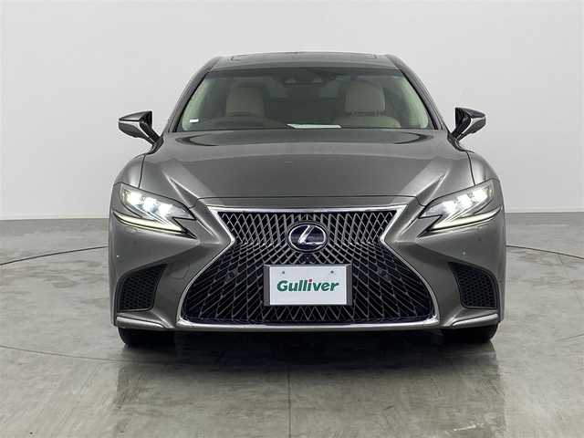 レクサス ＬＳ 500h Iパッケージ 愛知県 2017(平29)年 5.7万km マンガンラスター メーカーオプションカラー（マンガンラスター）/3眼LEDヘッドライト/ムーンルーフ/デジタルインナーミラー/マークロビンソン/HUD/メーカーオプション全画面ワイドナビ/フルセグTV/パノラミックビューモニター/ビルトインETC/ステアリングリモコン/ステアリングヒーター/メモリパワーシート/シートヒーター（前席）/セミアニリン本革エアシート/クリアランスソナー/レクサスセーフティシステム＋/　　・プリクラッシュセーフティ/　　・レーダークルーズコントロール/　　・レーンキーピングアシスト/　　・オートマチックハイビーム/ブラインドスポットモニター/電動式リヤサンシェード/取扱説明書/保証書/スマートキー/スペアキー