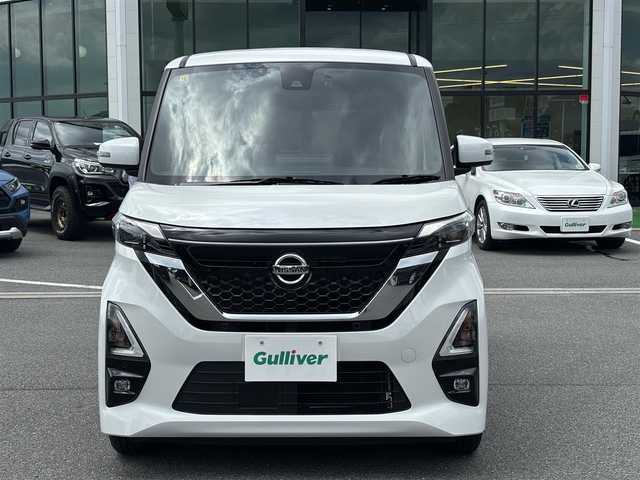 日産 ルークス HWS X プロパイロットED 奈良県 2020(令2)年 2万km ホワイトパール 純正9インチナビ(フルセグTV/CD/DVD/AM・FM/BT/AUX/iPod)/前方ドラレコ/ビルトインETC/両側ハンズフリーオートスライドドア/プロパイロット/インテリジェントアラウンドビューモニター/インテリジェントエマージェンシーブレーキ/インテリジェントFCW(前方衝突予測警報)/インテリジェントDA(ふらつき警報)/踏み間違い衝突防止アシスト/アダプティブLEDヘッドライトシステム/オートブレーキホールド/アイドリングストップ機能/純正14インチアルミホイール/純正フロアマット/スマートキー