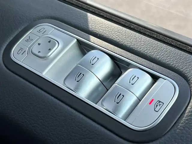 メルセデス・ベンツ ゲレンデヴァーゲン Ｇ４００ｄ AMGライン 千葉県 2023(令5)年 1.8万km 白 マヌファクトゥーアＰ/ラグジュアリーパッケージ/４ＷＤ/ターボ/衝突軽減ブレーキ/全方位カメラ/純正１２．３インチＨＤＤナビ/レーダークルーズコントロール/BSM/ブルメスターサウンド/レザーシート/シートヒーター/ベンチレーション/ＬＥＤヘッドライト
