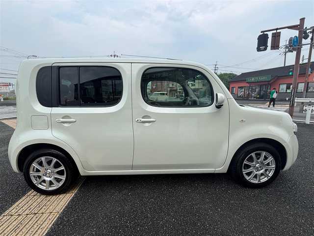 日産 キューブ 15X パーティーレッドセレ 京都府 2011(平23)年 2.8万km ホワイトパール ・SDナビ(AVIC-MRZ99)/　ワンセグ/　CD/DVD再生/　SD再生/・プッシュスタート/・電格ミラー/・ECOモード/・ETC/・外品15インチAW/・スペアキー/・取説/保証書