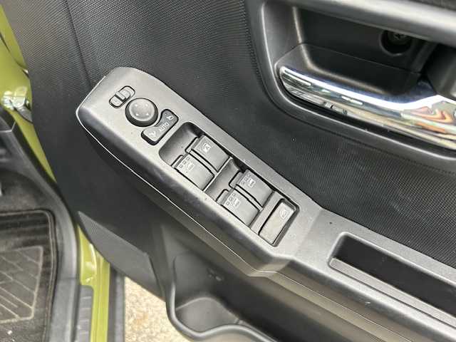 ダイハツ タフト G ターボ 静岡県 2020(令2)年 2.3万km フォレストカーキメタリック ワンオーナー/純正ナビ/・フルセグTV/・Bluetooth接続/・DVD再生/・USB入力端子/スマートアシスト/・全車速追従機能付ACC/・レーンキープコントロール/・ふらつき警報/・路側逸脱警報機能/・車線逸脱警報機能/車線逸脱抑制制御機能/360°ビュー/ガラスルーフ/プッシュスタート/スマートキー/電動パーキングブレーキ/オートブレーキホールド/ETC/ドラレコ/前席シートヒーター/LEDオートライト・オートハイビーム/純正15インチアルミホイール/取扱説明書/保証書