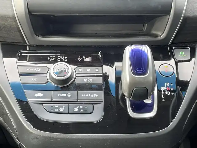 ホンダ フリード ハイブリット G ホンダセンシング 岐阜県 2017(平29)年 9.8万km ホワイトオーキッドパール ワンオーナー/4WD/両側パワースライドドア/後席モニター/ナビ/【Bluetooth．CD.TV.AM/FM】/バックカメラ/レザーシート/シートヒーター/コーナーセンサー/衝突被害軽減システム/レーンキープアシスト/クルーズコントロール/ETC/ドライブレコーダー/純正フロアマット/電動格納ドアミラー/ウィンカーミラー/ドアバイザー/サンシェード/横滑り防止装置/保証書/取扱説明書/スペアキー