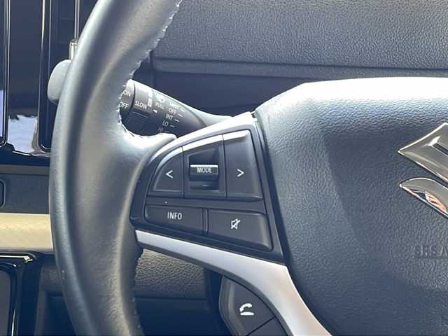 スズキ ソリオ HV MZ 愛知県 2021(令3)年 0.7万km スターシルバーメタリック 両側パワースライドドア/純正メモリナビ(フルセグTV/CD/DVD/AM・FM/BT/USB/AppleCarPlay/AndroidAuto)/アラウンドビューモニター/ETC/前席シートヒーター/ヘッドアップディスプレイ(HUD)/クリアランスソナー/クルーズコントロール/レーンアシスト/LEDヘッドライト/純正15インチアルミホイール/純正フロアマット/スペアキー/取扱説明書/保証書