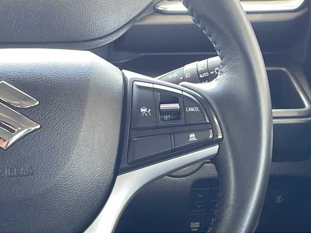 スズキ ソリオ HV MZ 愛知県 2021(令3)年 0.7万km スターシルバーメタリック 両側パワースライドドア/純正メモリナビ(フルセグTV/CD/DVD/AM・FM/BT/USB/AppleCarPlay/AndroidAuto)/アラウンドビューモニター/ETC/前席シートヒーター/ヘッドアップディスプレイ(HUD)/クリアランスソナー/クルーズコントロール/レーンアシスト/LEDヘッドライト/純正15インチアルミホイール/純正フロアマット/スペアキー/取扱説明書/保証書