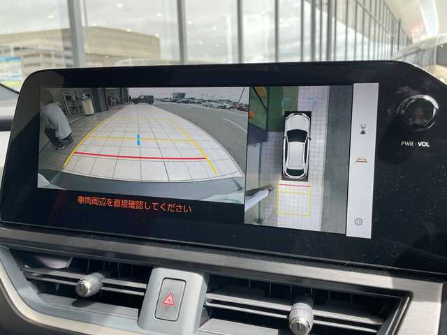 レクサス ＵＸ 200 Fスポーツエモーショナルエクスプローラ 愛知県 2022(令4)年 1.1万km ブラック/ホワイトノーヴァガラスフレーク 純正12.4型ディズプレイオーディオ　ナビ機能あり/全方位カメラ/サンルーフ/レーダークルーズコントロール/シートヒーター/エアシート/Bカメラ/電動リアゲート/パワーシート/純正アルミホイール/ETC2.0/ブラインドスポットモニター/LEDヘッドライト/パドルシフト/ステアリングヒーター/オートマチックハイビーム/ルーフレール/衝突軽減システム/フルセグ/Bluetooth/ドライブレコーダー/ステアリングスイッチ/スマートキー/プッシュスタート