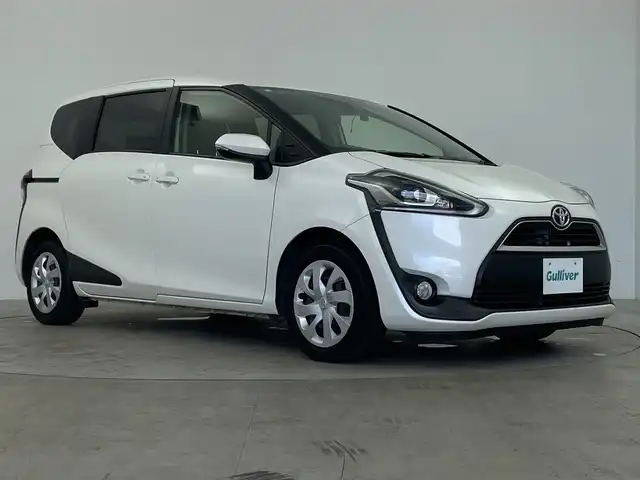 トヨタ シエンタ G クエロ 鹿児島県 2018(平30)年 5.4万km ホワイトパールクリスタルシャイン 純正ナビ/（CD/DVD/BT/フルセグTV）/両側パワースライドドア/プリクラッシュセーフティ/レーンキープアシスト/ハーフレザーシート/シートヒーター/オートライト/オートマチックハイビーム/LEDヘッドライト/スマートキー/プッシュスタート/バックカメラ